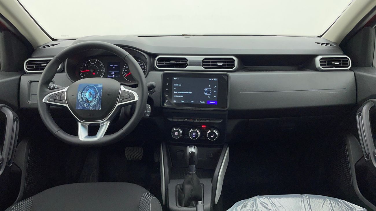 Renault Duster LE 1.6 | Zero Down Payment | Home Test Drive