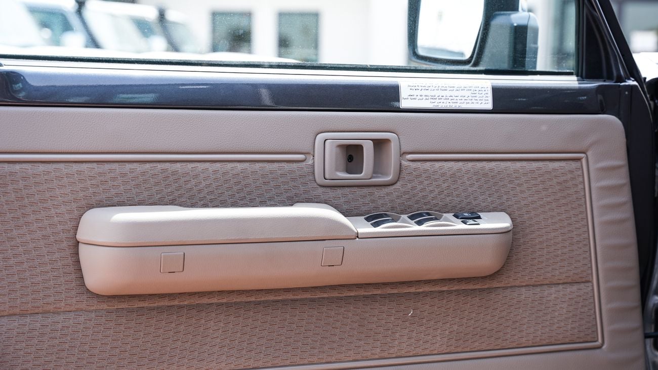 Toyota Land Cruiser 70