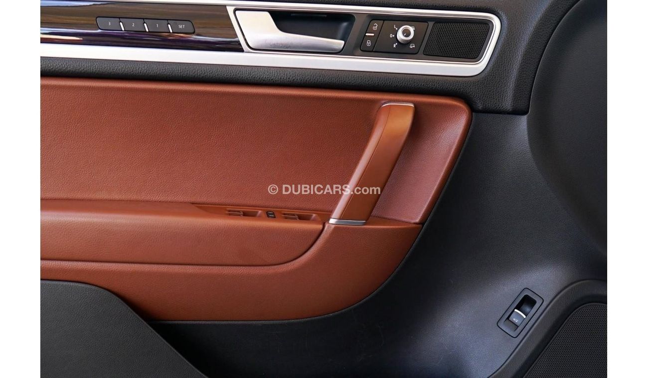 فولكس واجن طوارق SEL