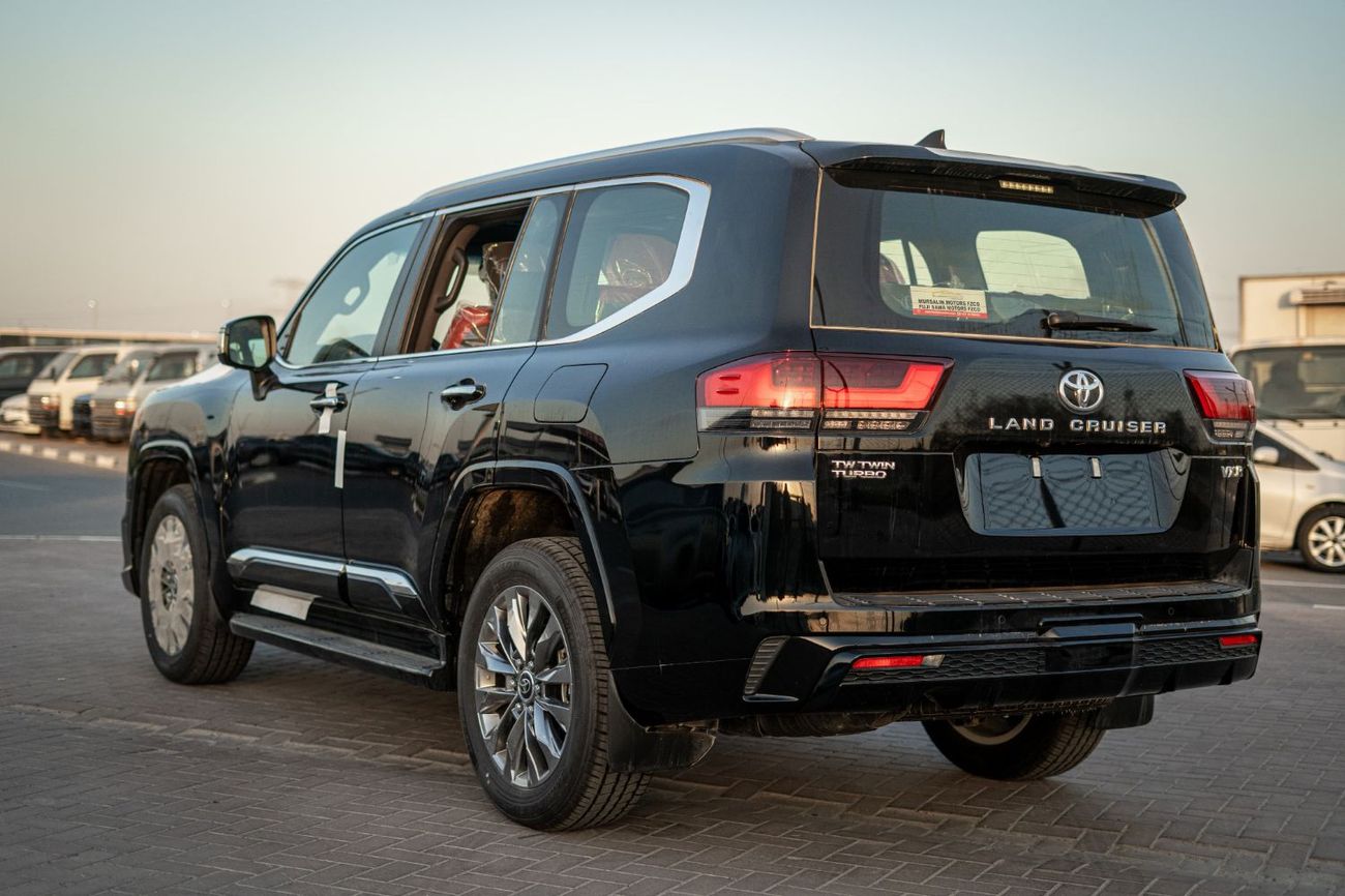 تويوتا لاند كروزر 3.3L DIESEL VXR FULL OPTION WITH RADAR