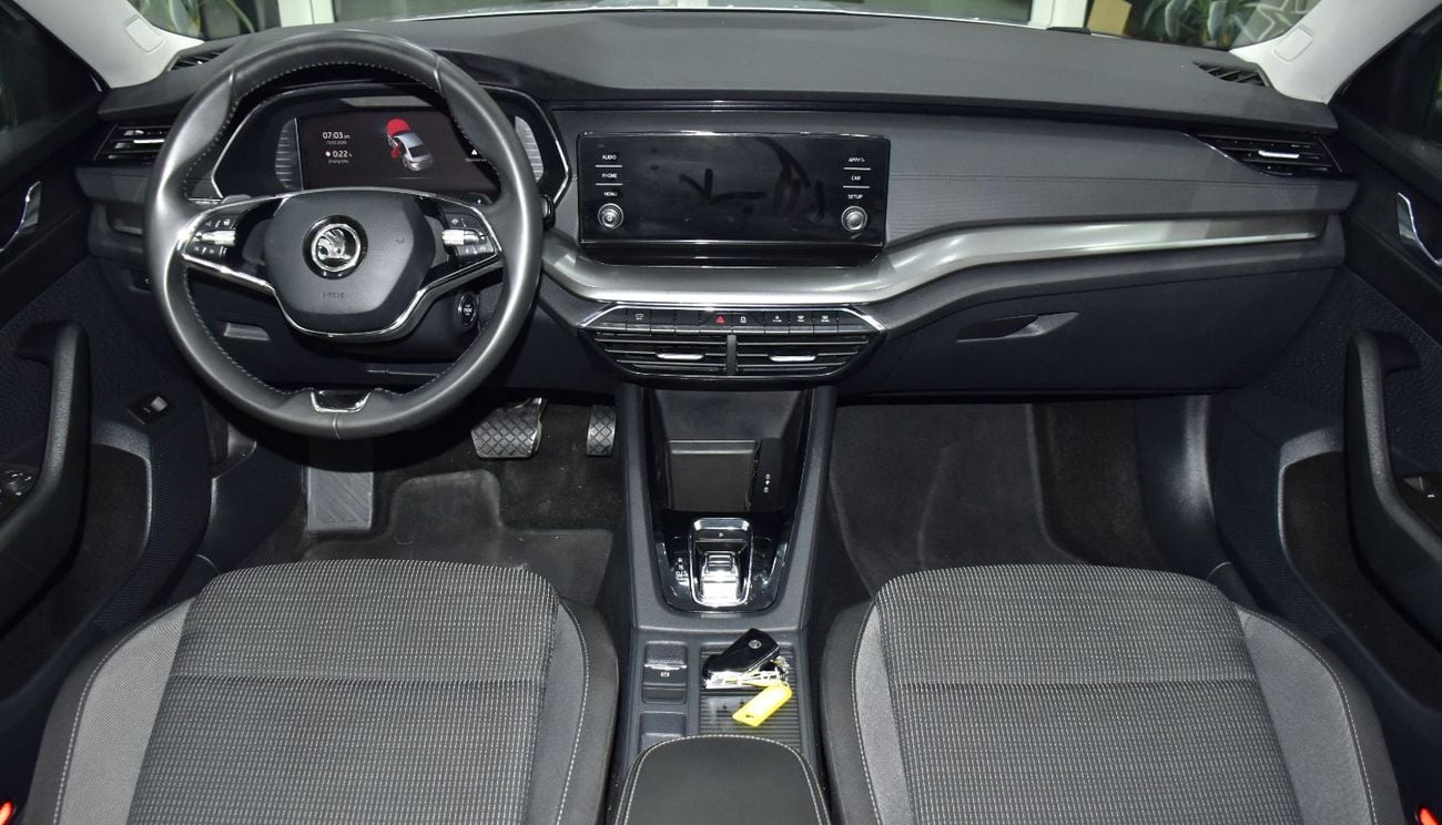 سكودا أوكتافيا EXCELLENT DEAL for our Skoda Octavia ( 2021 Model ) in Silver Color GCC Specs