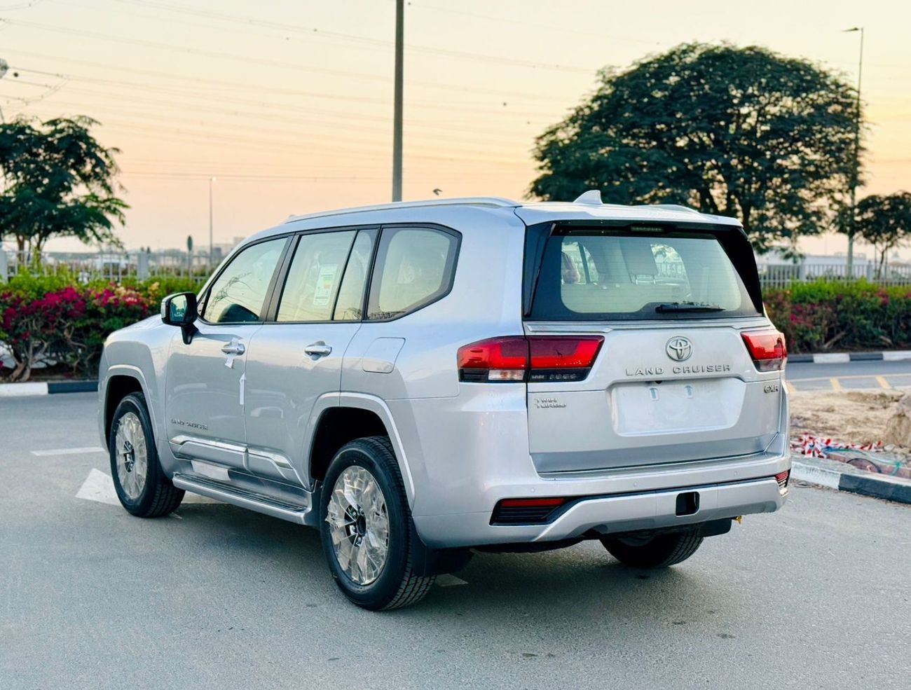 تويوتا لاند كروزر LC300 GXR 3.5TT 2026 GCC Full option