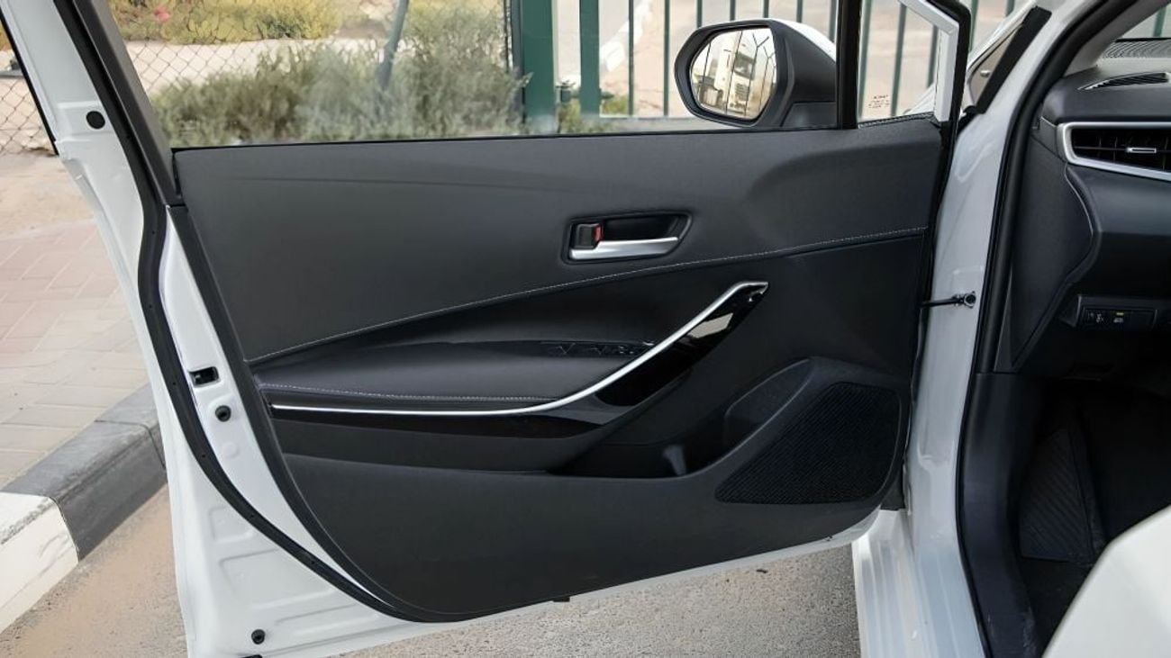 Toyota Corolla 1.8 HYBRID (ELITE)