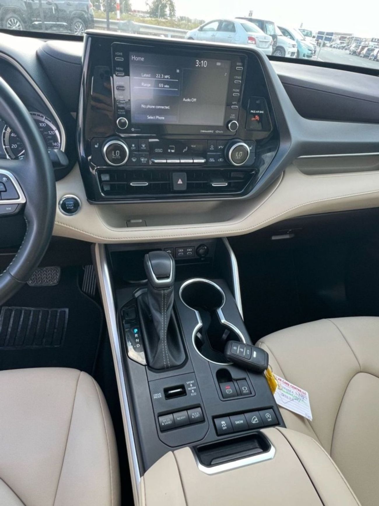 تويوتا هايلاندر 2022 TOYOTA HIGHLANDER XLE   3.5L V-6 //   4 WHEEL DRIVE 4X4 // SUNROOF //  PUSH START   // LEATHER