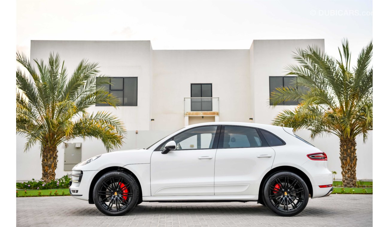 Porsche Macan Turbo - 3Y Warranty - GCC - AED 4,389 PER MONTH - 0% DOWNPAYMENT