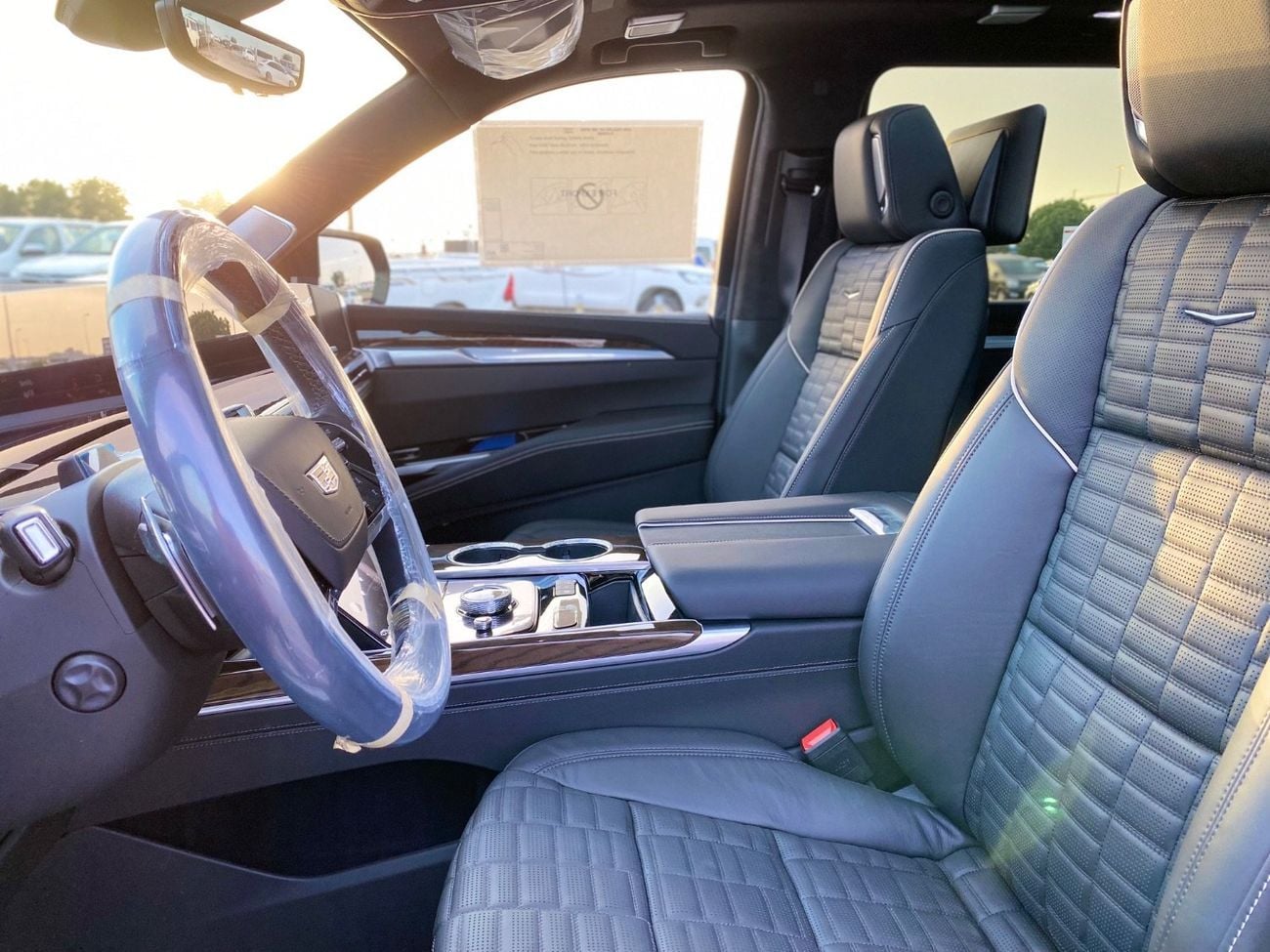 كاديلاك إسكالاد Sport Platinum Long Brand New