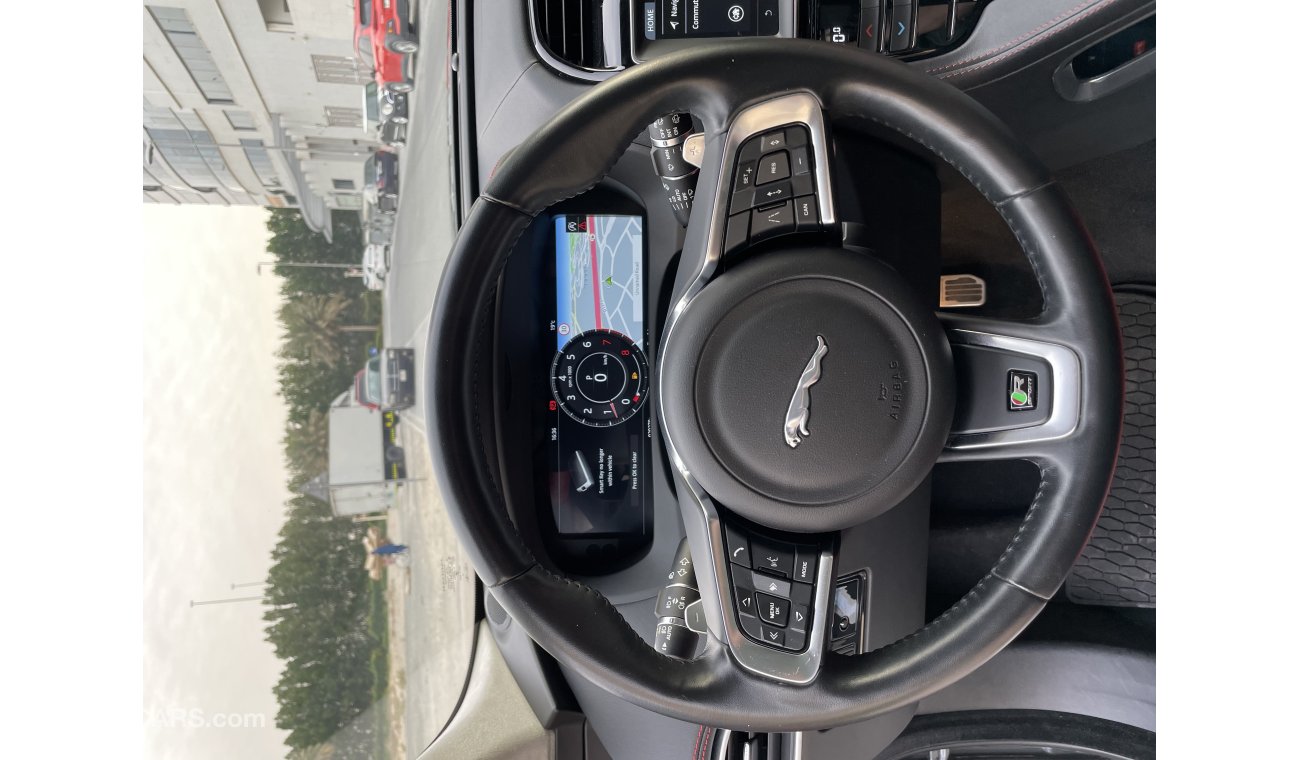 Jaguar F Pace 2.5 t Sport