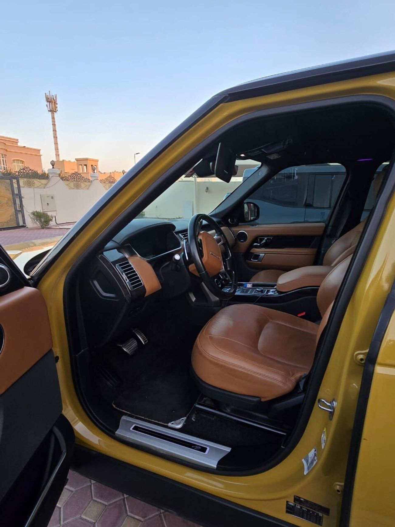 لاند روفر رينج روفر FIFTY P525