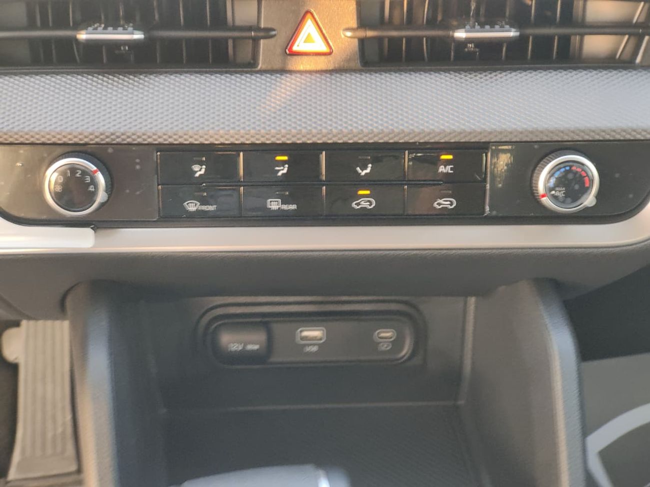 كيا سبورتيج KIA - SPORTAGE 2.0 RVC(4WD)