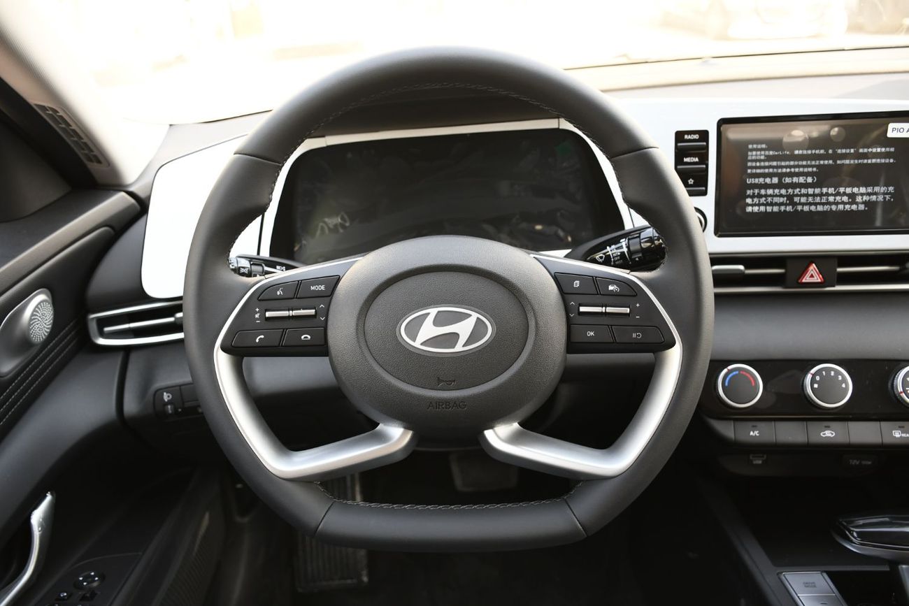 Hyundai Elantra 2025 Hyundai Elantra 1.5L Automatic (Ready Stock)