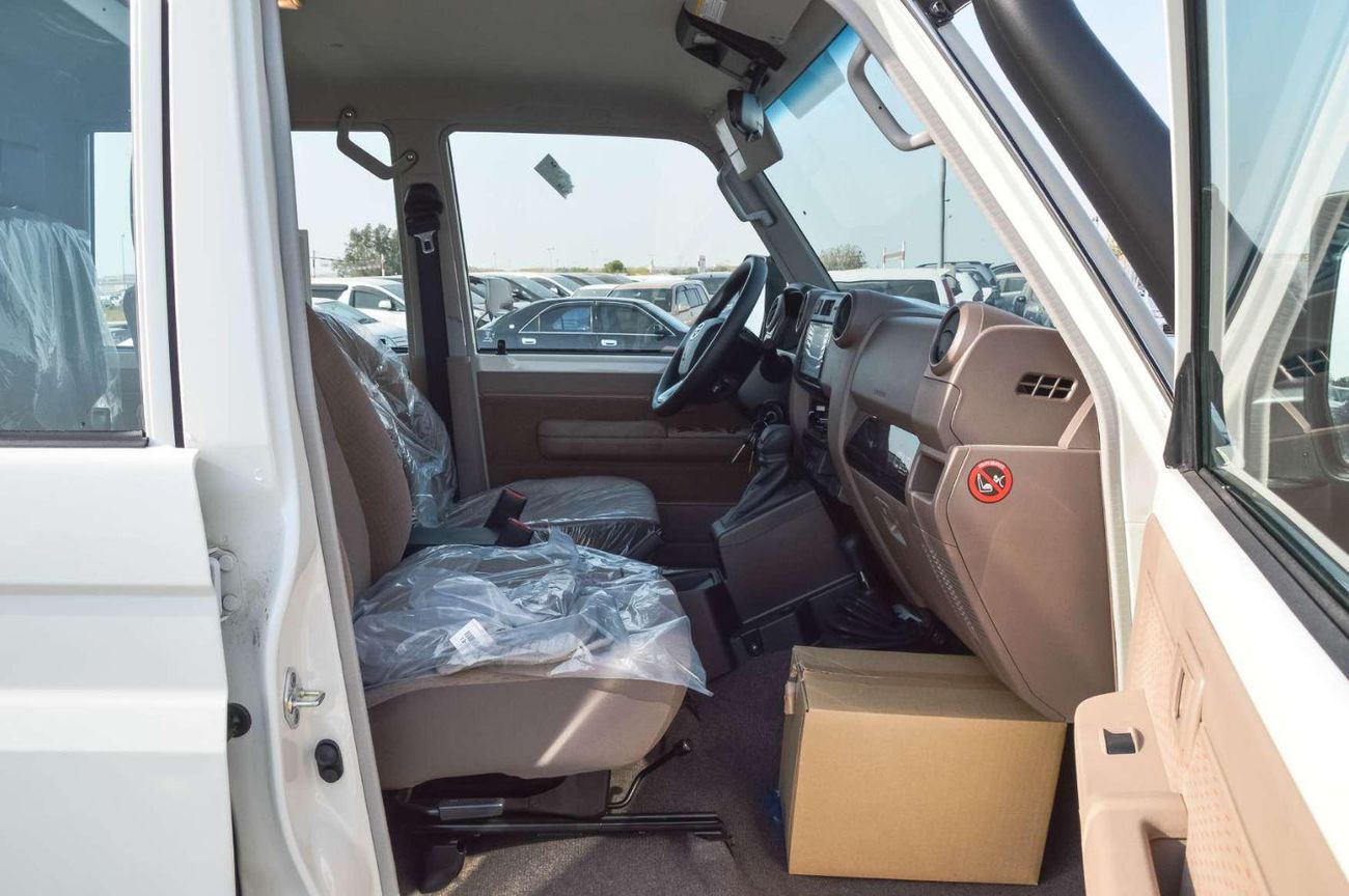 Toyota Land Cruiser 70 TOYOTA LAND CRUISER 76 2.8L 4WD DIESEL AT SUV 2025