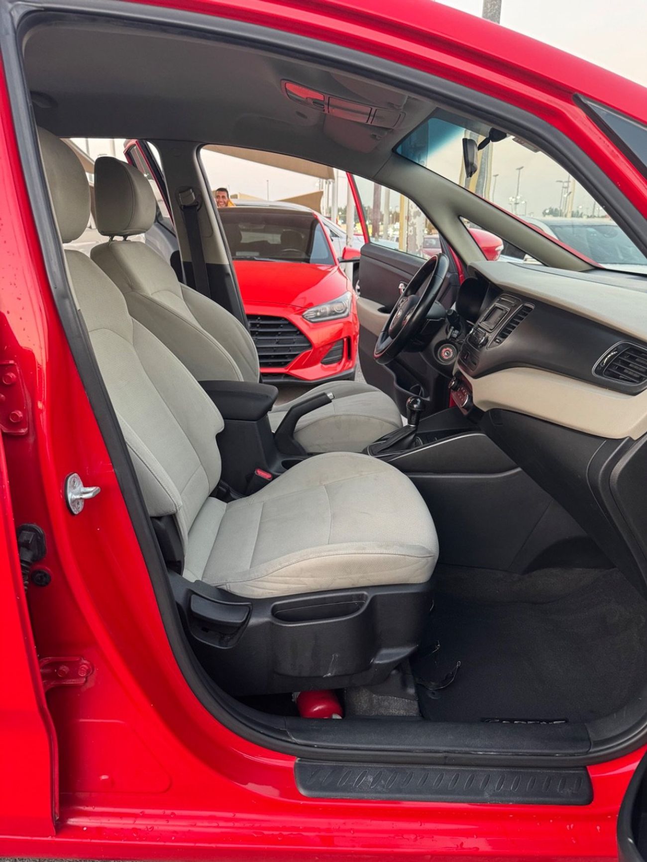 Kia Carens LX 2.0L Wagon