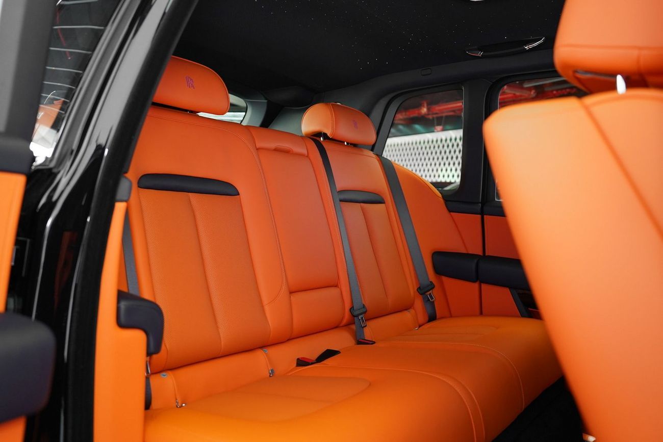 رولز رويس كولينان SILVER BADGE