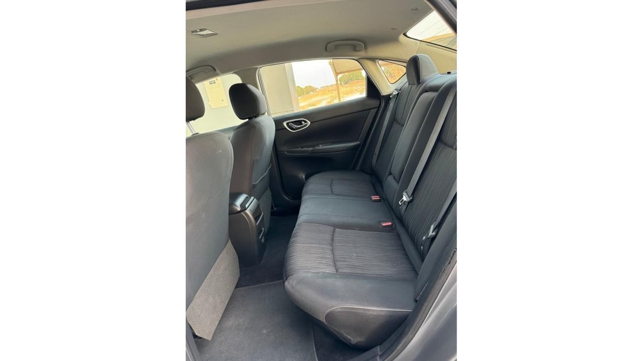 نيسان سنترا SV