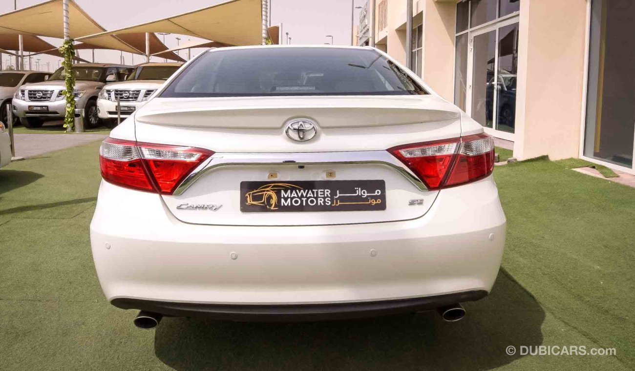 Toyota Camry SE