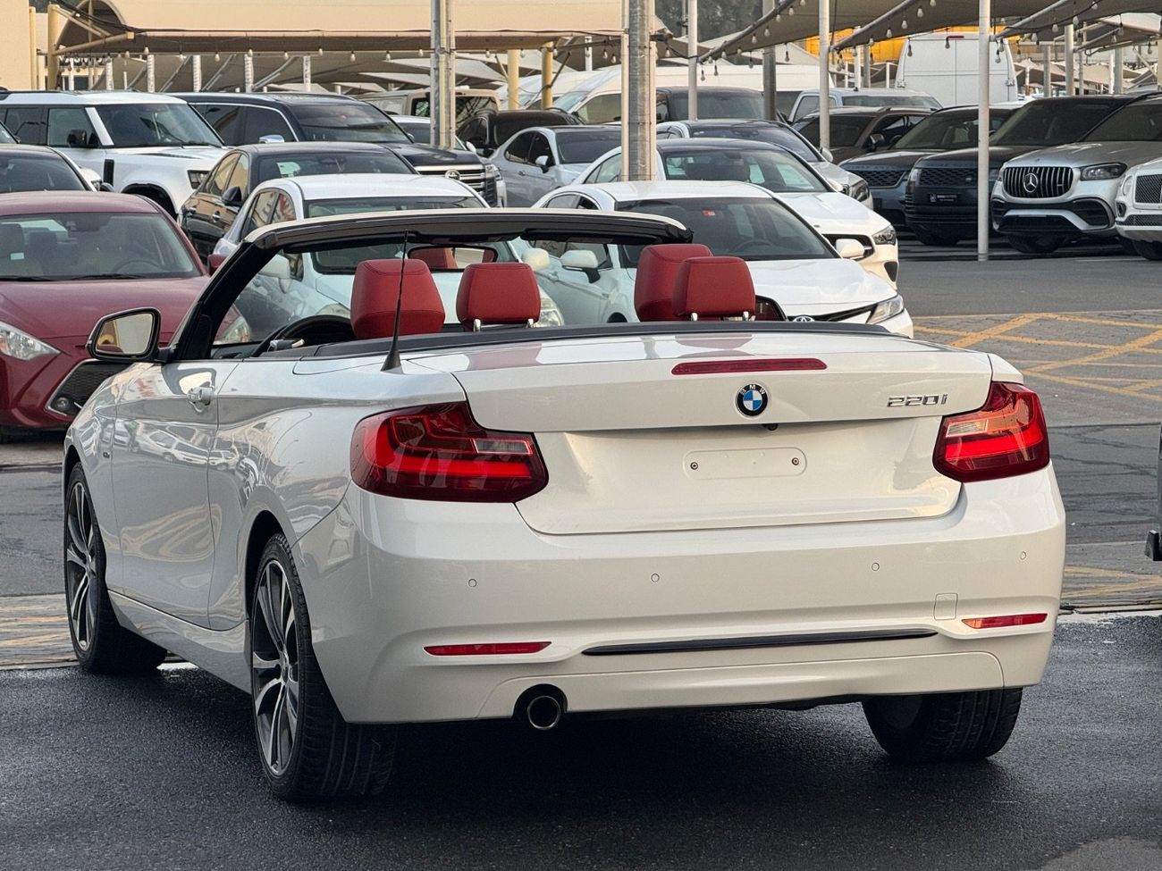 BMW 220i sport Line 2.0L