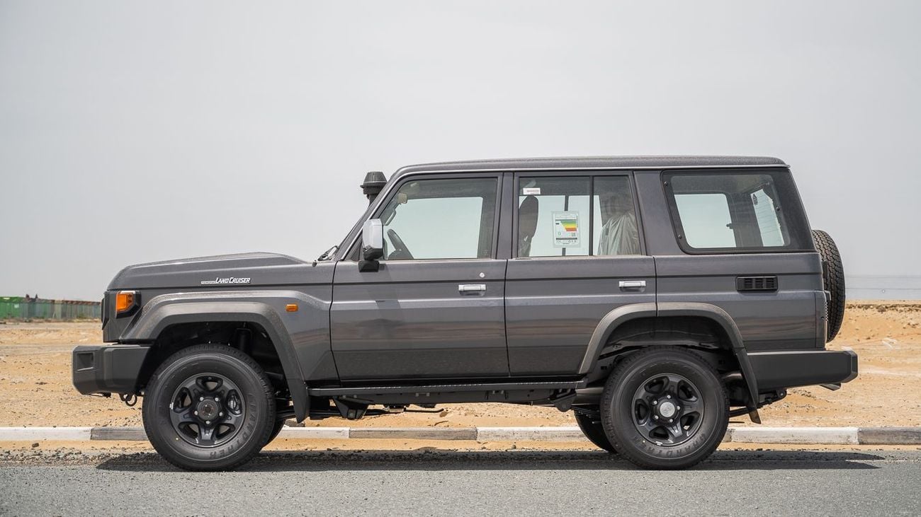 Toyota Land Cruiser 76 TOYOTA LANDCRUISER76 HARDTOP 2.8 AT -2025YM