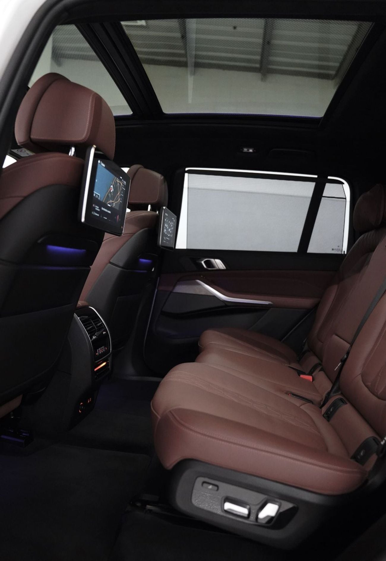 بي أم دبليو X7 40i M Sport Pure 3.0L (335 HP), 2020 BMW X7,  2026 BMW Warranty Service Pack, 7 Seater, Fully Loaded