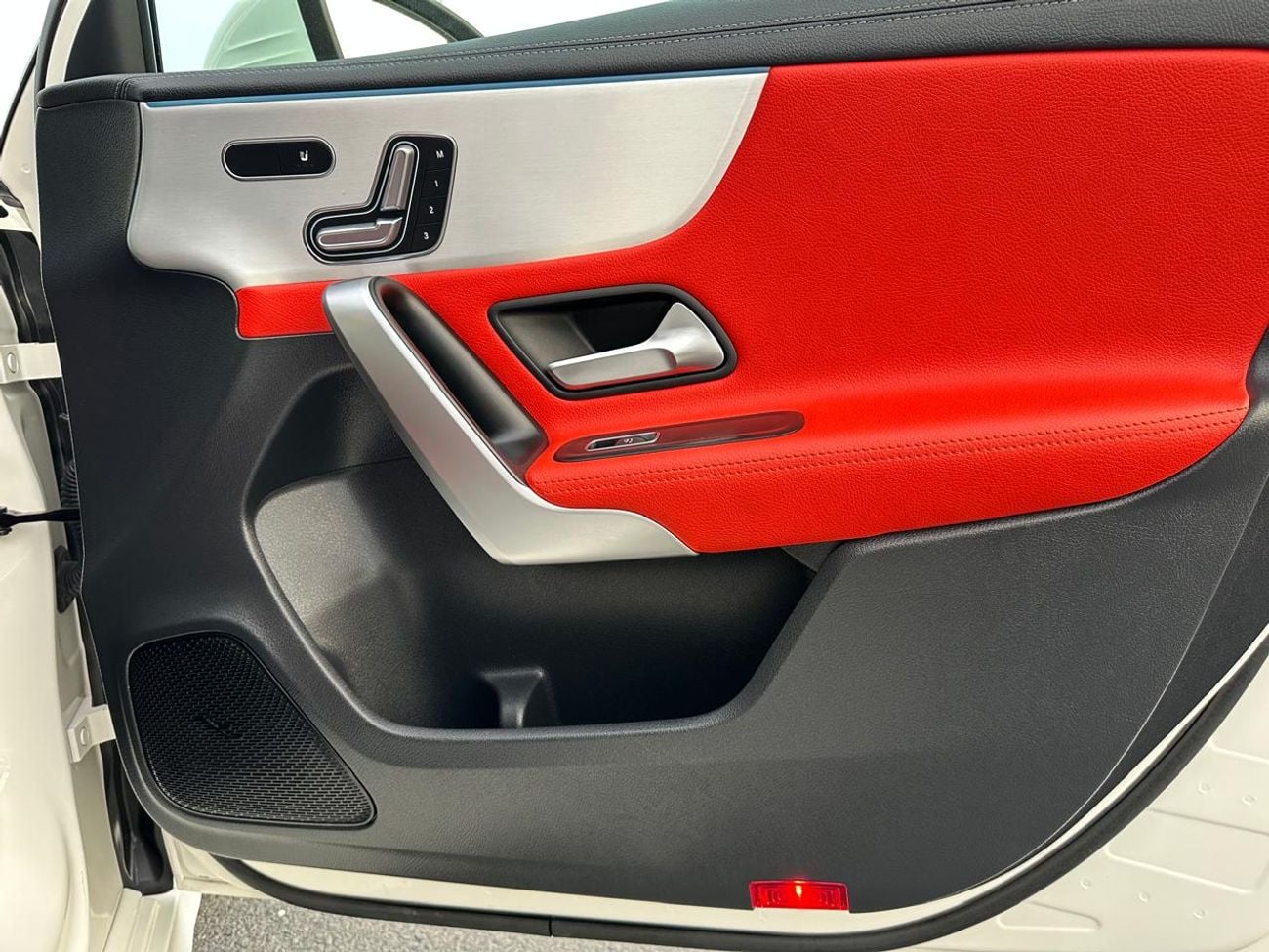 مرسيدس بنز A 200 Premium + 1.4L