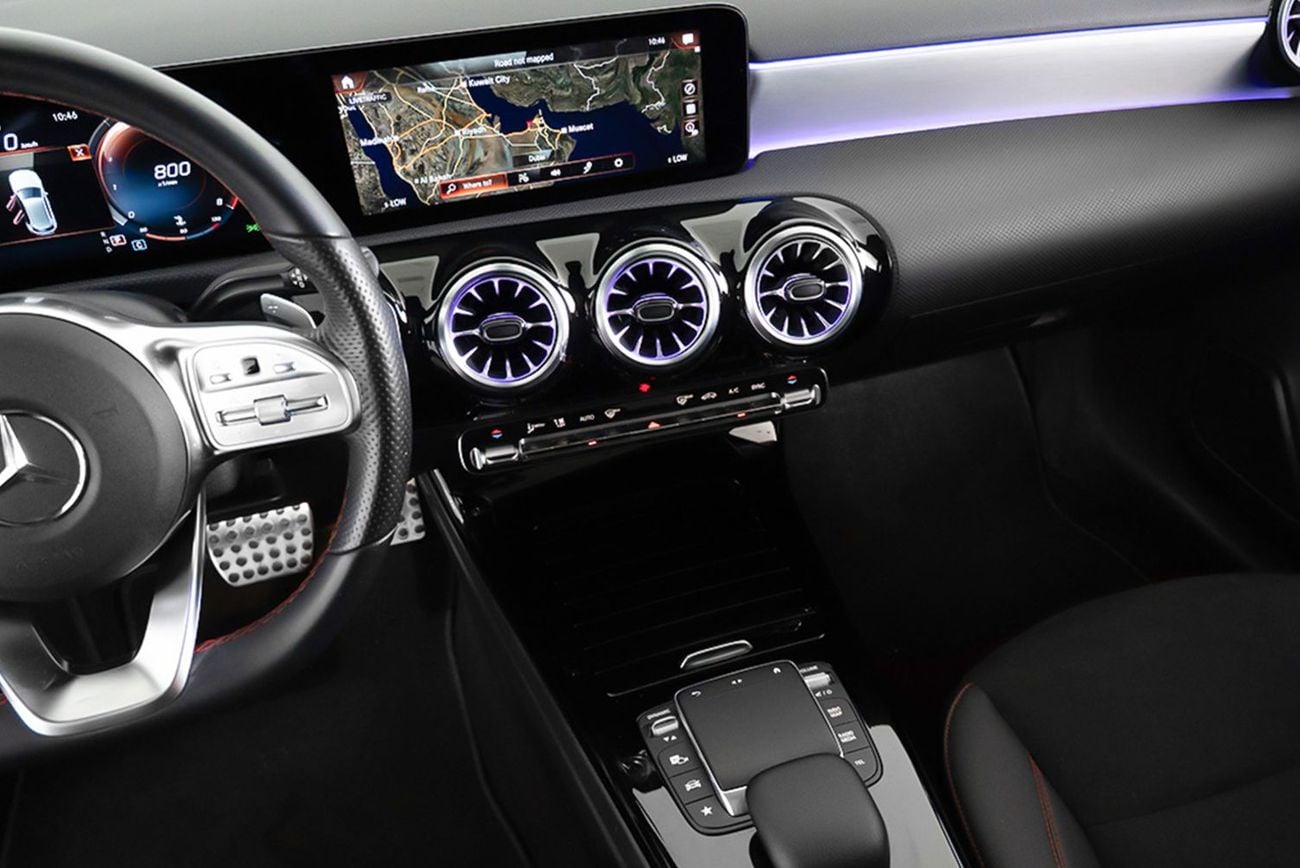 Mercedes Benz A200 Std 2.0L