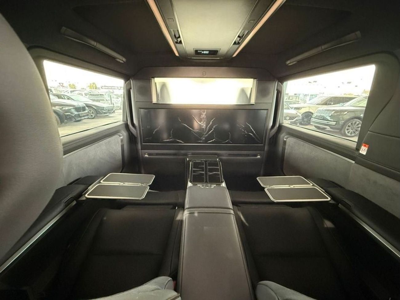 Lexus LM 350h Lexus LM 350H VIP Luxury 4-Seater AWD 2025 Model Year