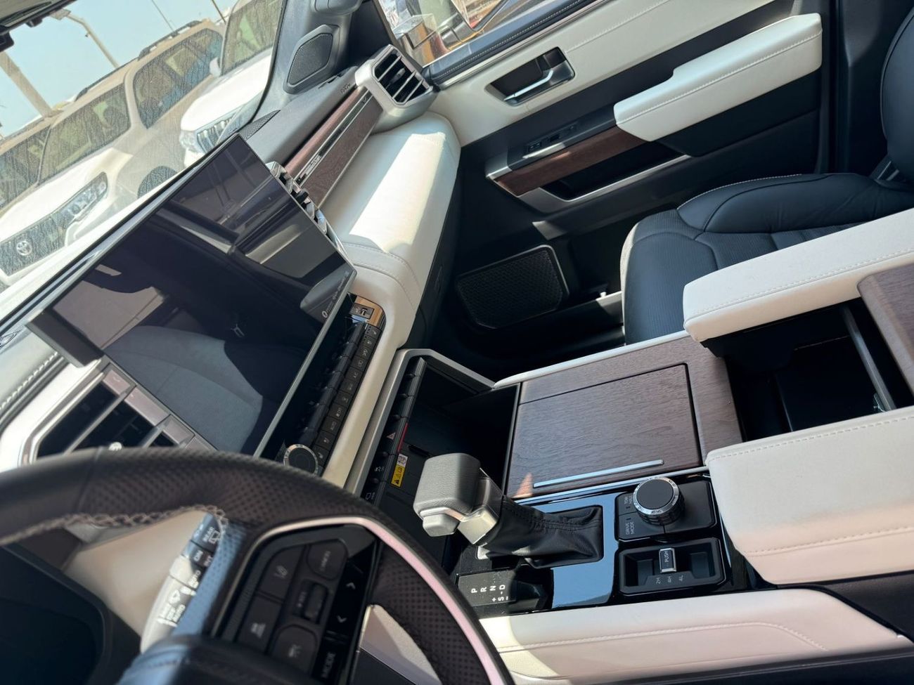 تويوتا سيكويا Toyota Sequoia Capstone