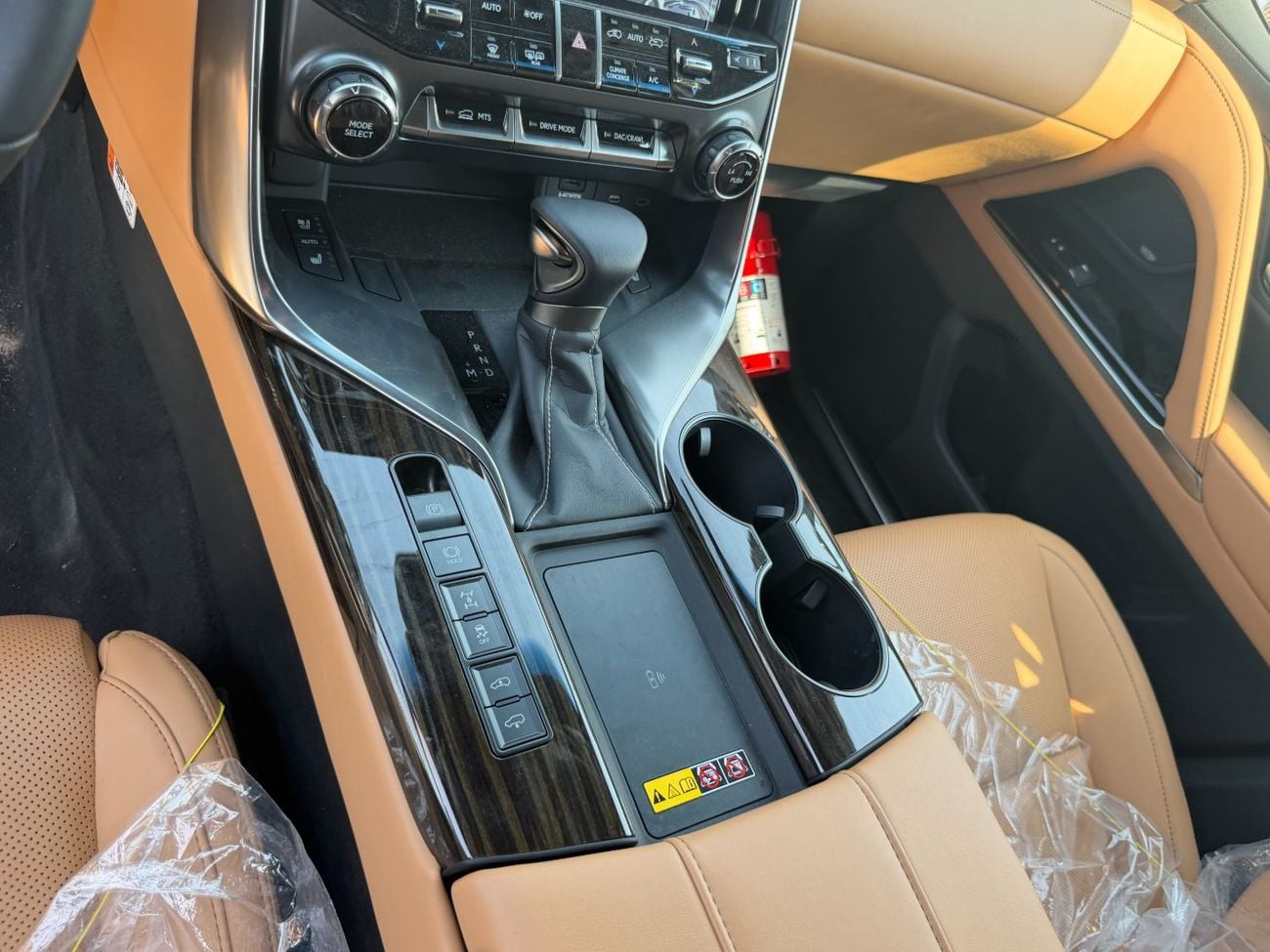 Lexus LX600 SIGNATURE