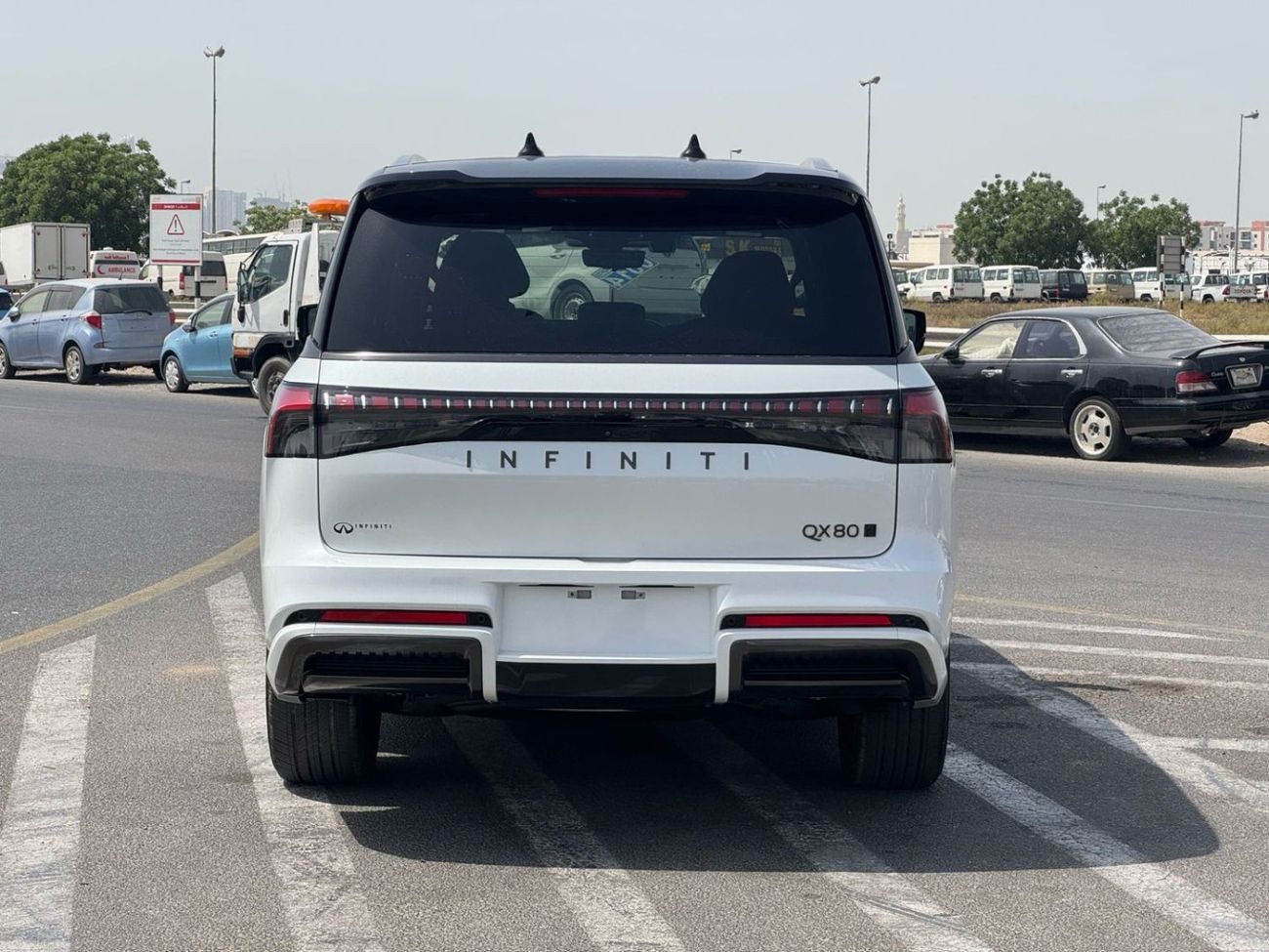 Infiniti QX80 2025 Infinity Autograph Captain Chairs 3.5L