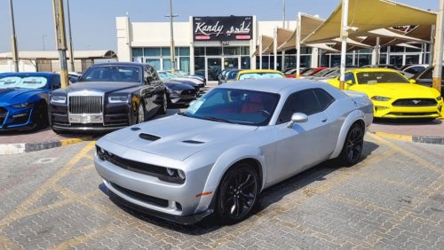 Dodge Challenger SXT For sale