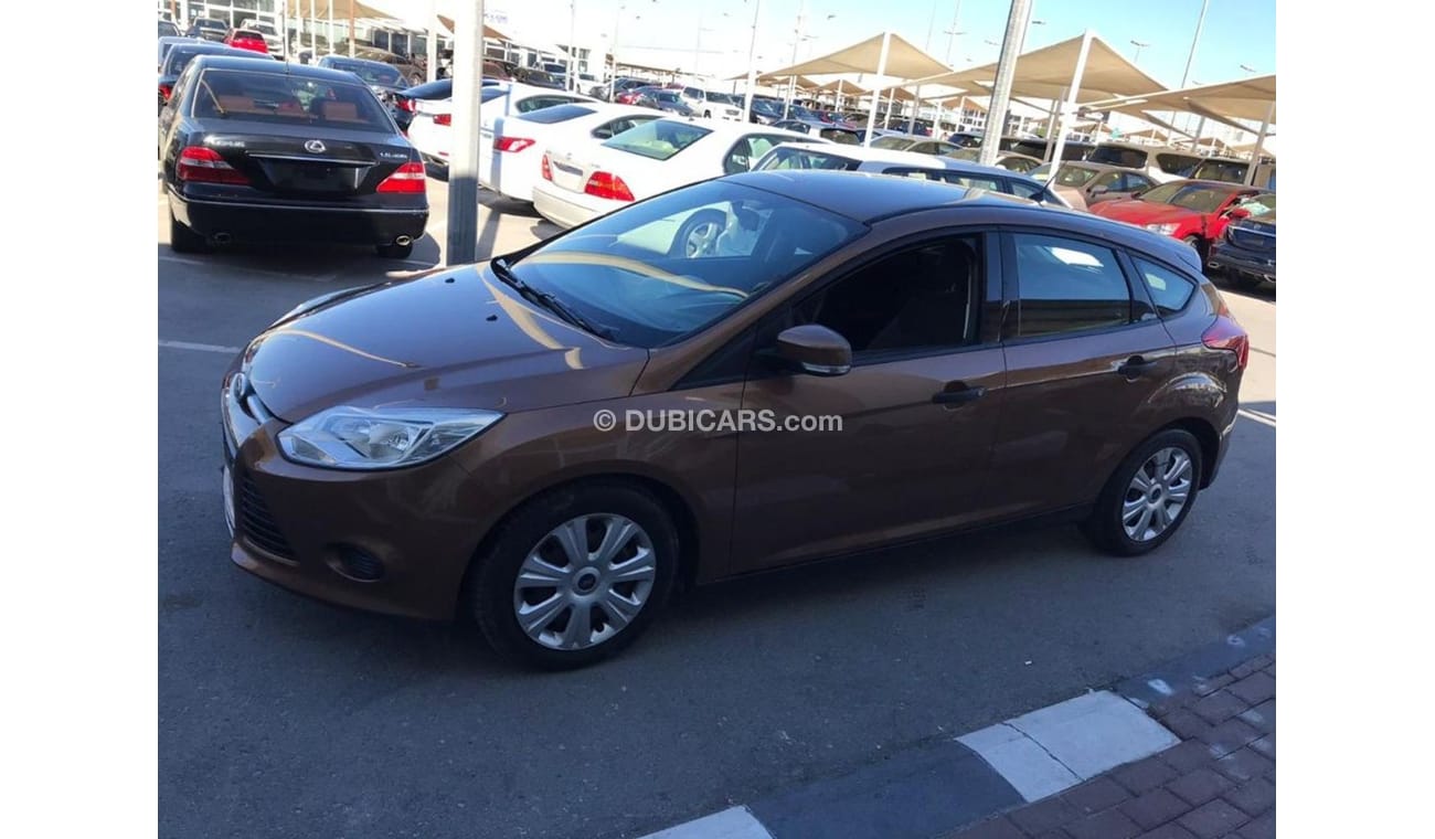 Ford Focus 2014 g cc full automatic accident free original pant