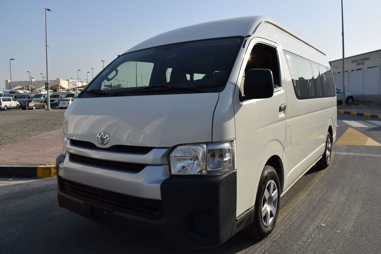 Toyota Hiace Commuter GLX High Roof Toyota Hiace Highroof Bus GL,13 seater Model:2018. Excellent condition