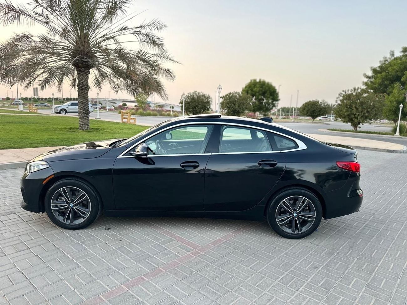 بي أم دبليو 228i