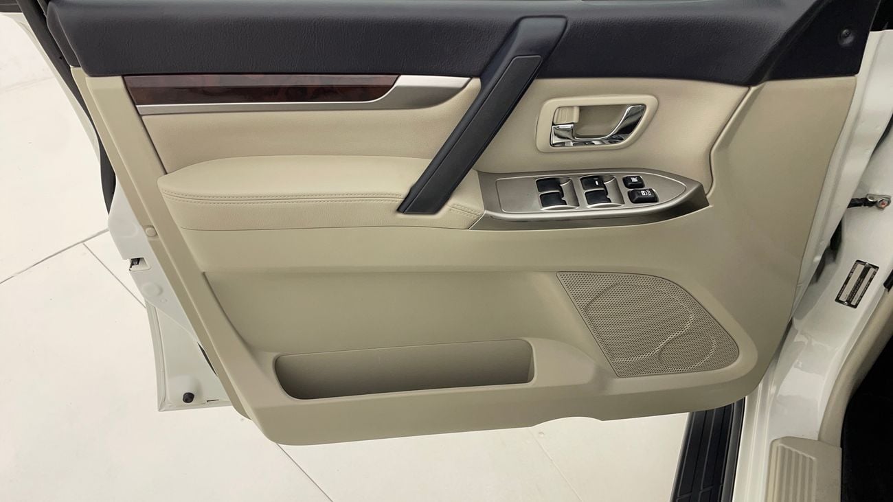 Mitsubishi Pajero GLS HIGHLINE 3.8 | Zero Down Payment | Free Home Test Drive