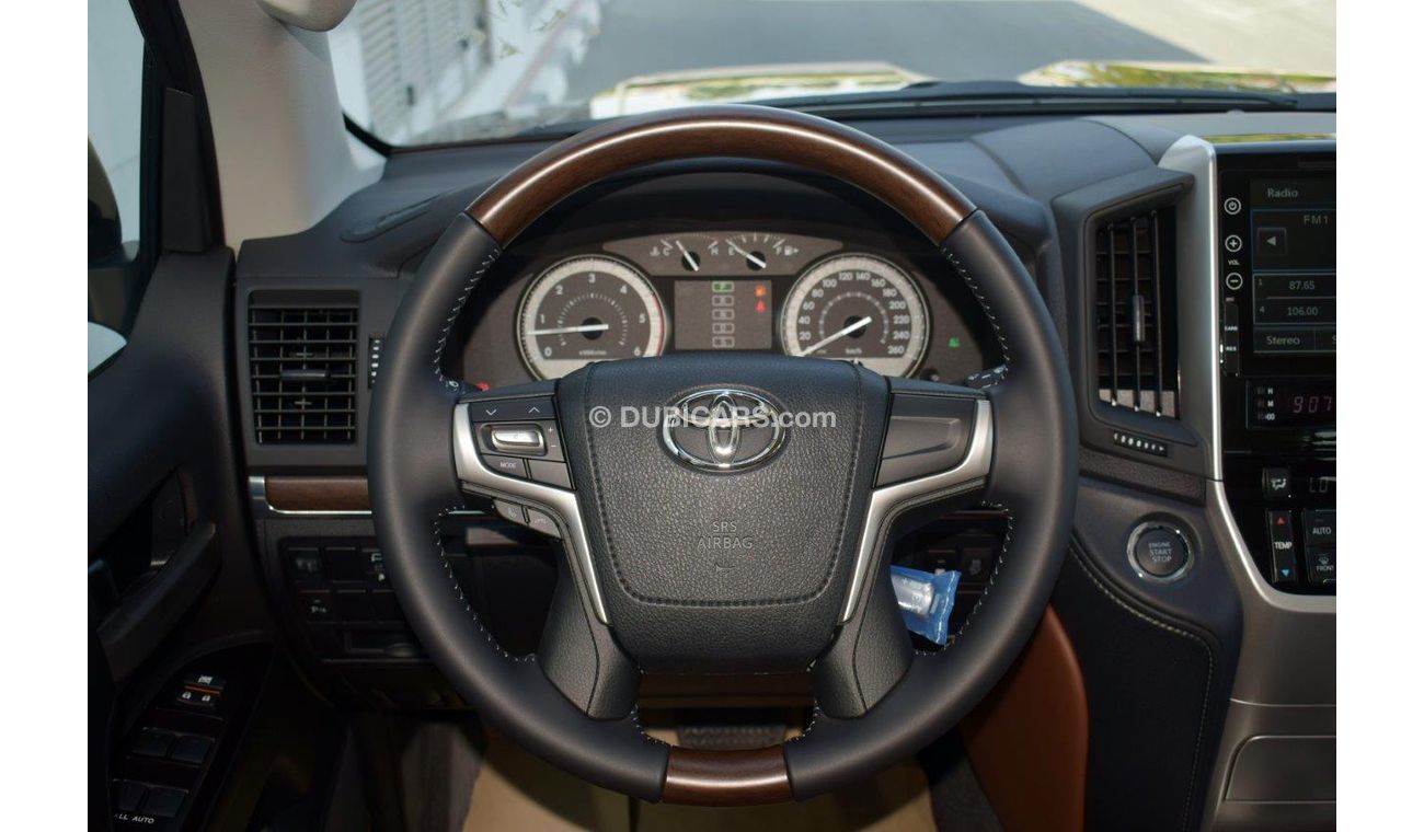 Toyota Land Cruiser 200 GXR V8 4.5L Diesel Automatic