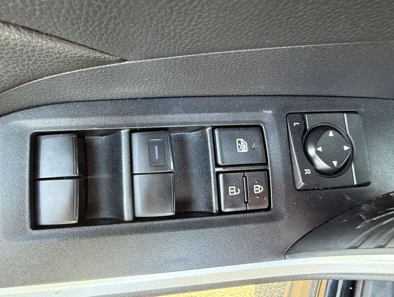 Toyota RAV4 XLE 2.5L