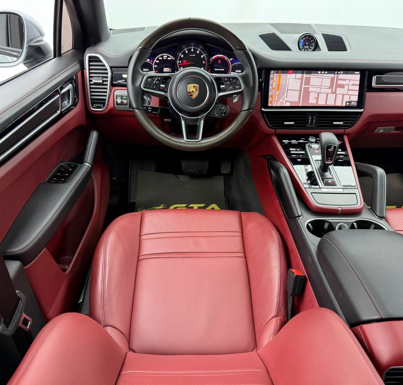 Porsche Cayenne Base Coupe 2020 Porsche Cayenne Coupe, Warranty, Sport Chrono Package, Fully Loaded, Excellent Condi