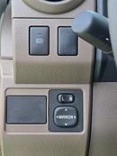 Toyota Land Cruiser 70 LX V6 4.0