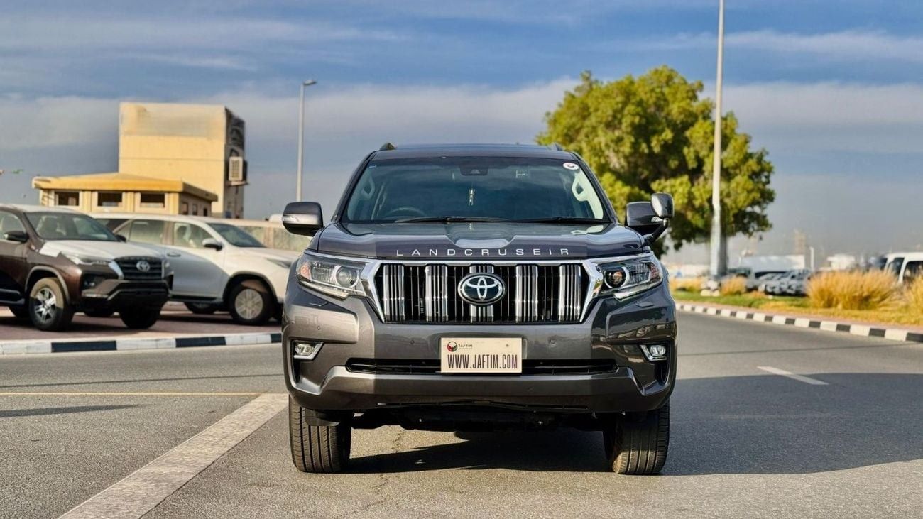 تويوتا برادو PERFECT CONDITION | 2.8L DIESEL ENGINE | PARKING SENSORS | 2020