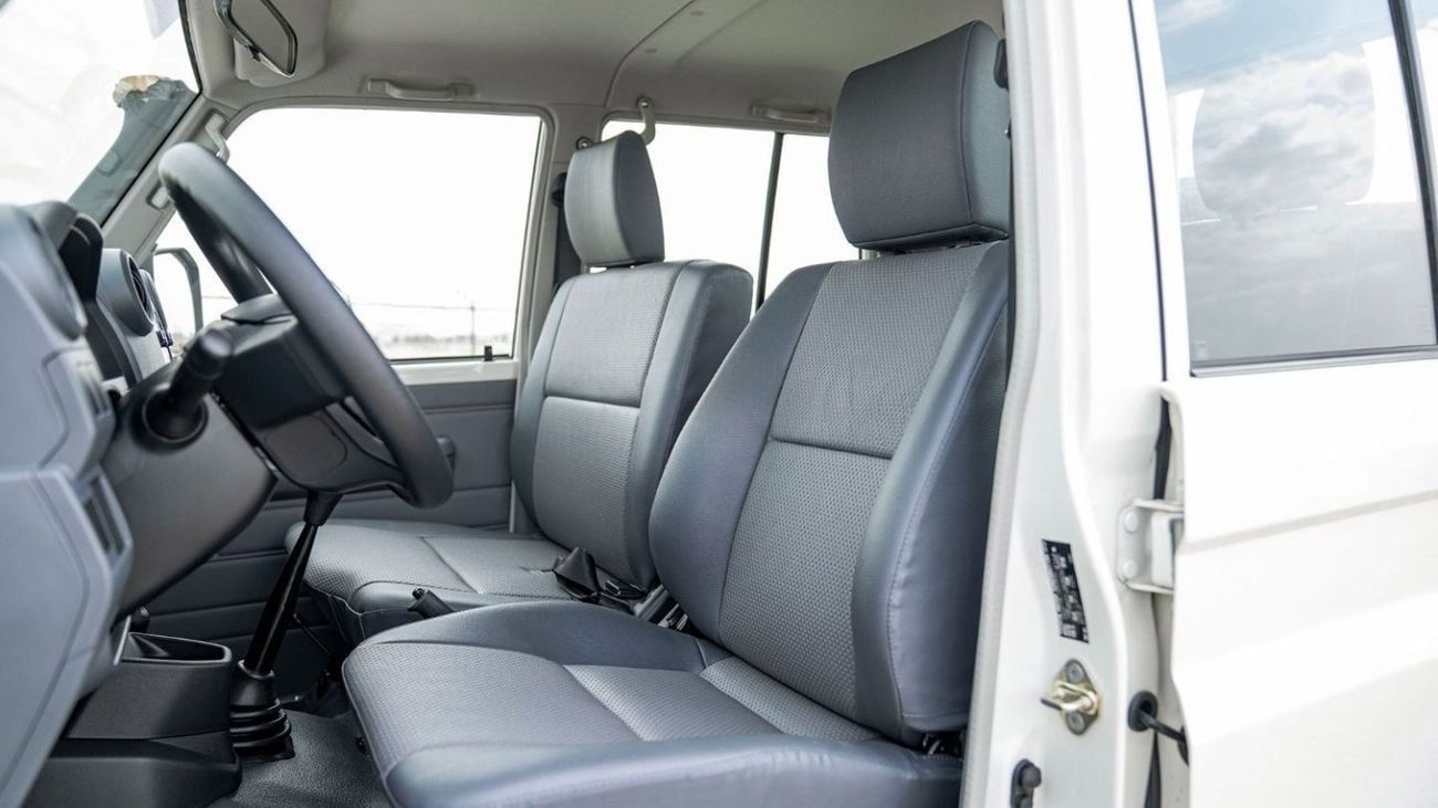 تويوتا لاند كروزر بيك آب Toyota Land Cruiser Pick-up DC 4.2L Diesel  MT MY2024