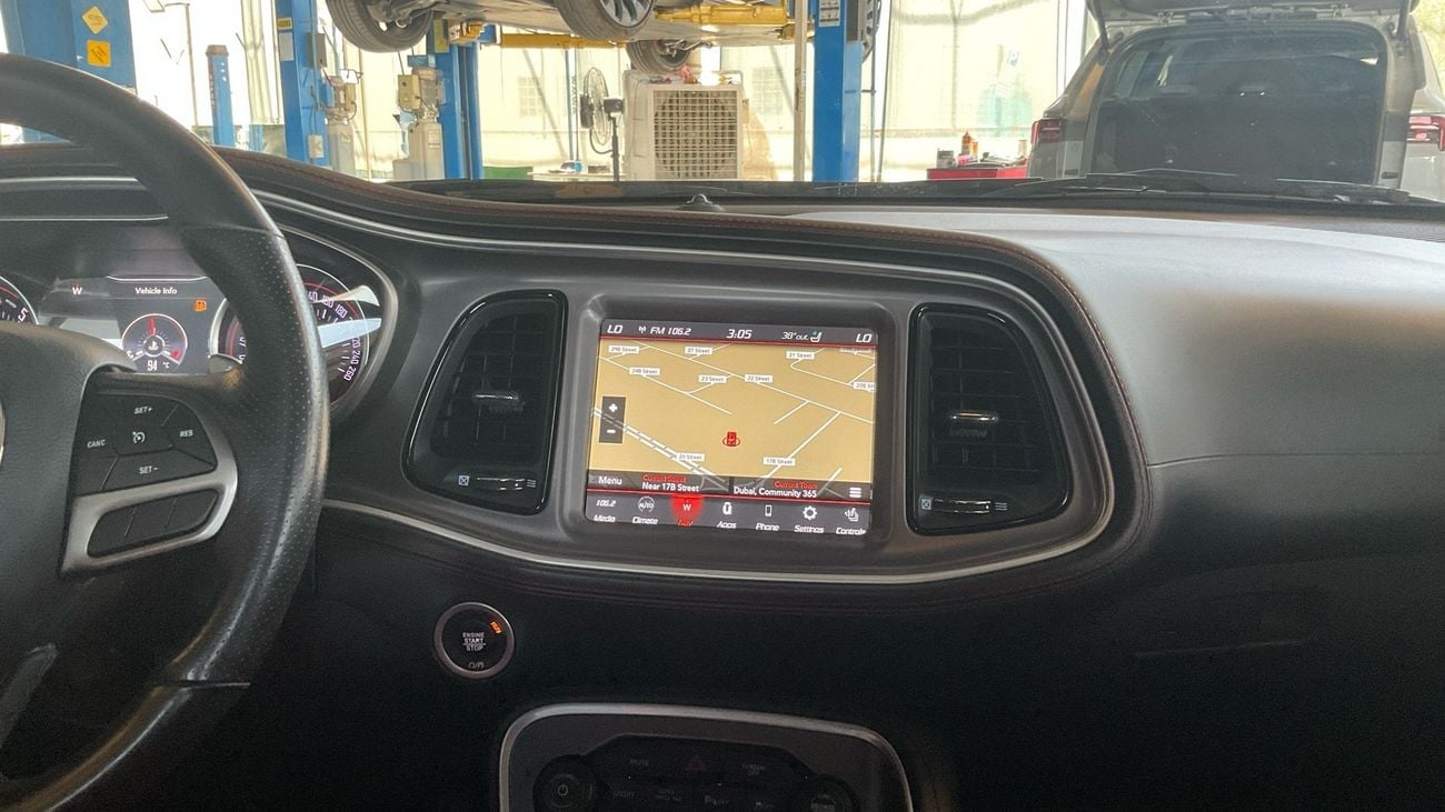 دودج تشالينجر 5.7 AUTO R/T | شامل الضمان | 0 ﺪﻔﻋﺓ ﺃﻮﻟﻯ