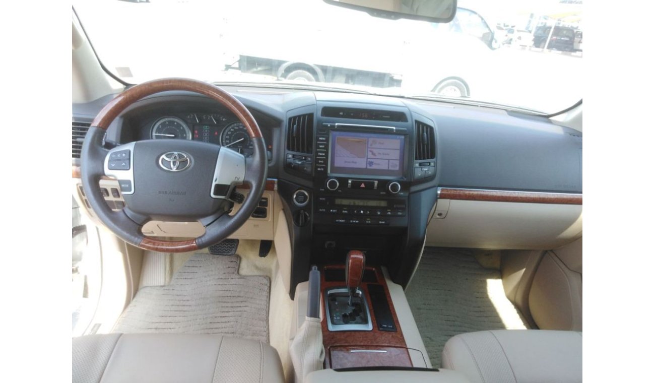 Toyota Land Cruiser Toyota landcruser 2014,,V6 , full option for sale