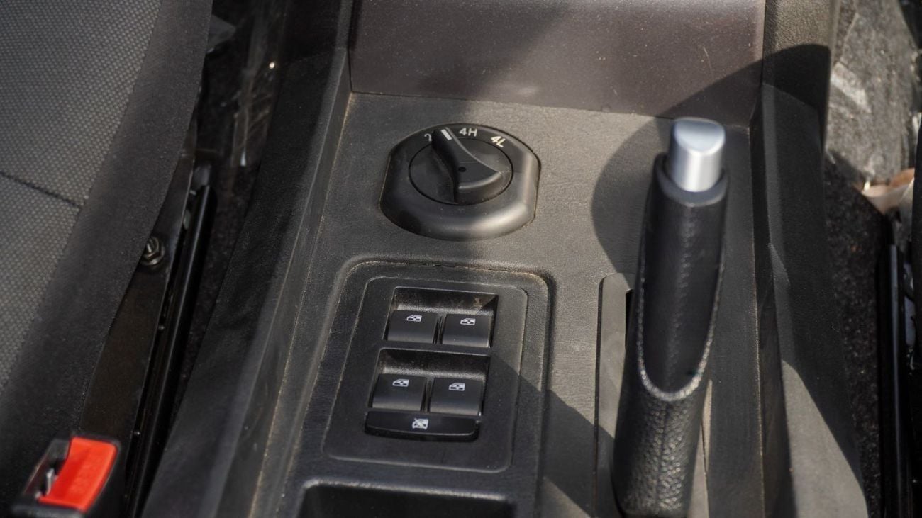 Mahindra Pik Up Brand New Mahindra Pik Up Double Cabin 2025 2.2L 4WD Diesel |White/Black |N-SC-PKP-2.2-25 |FOREXPORT