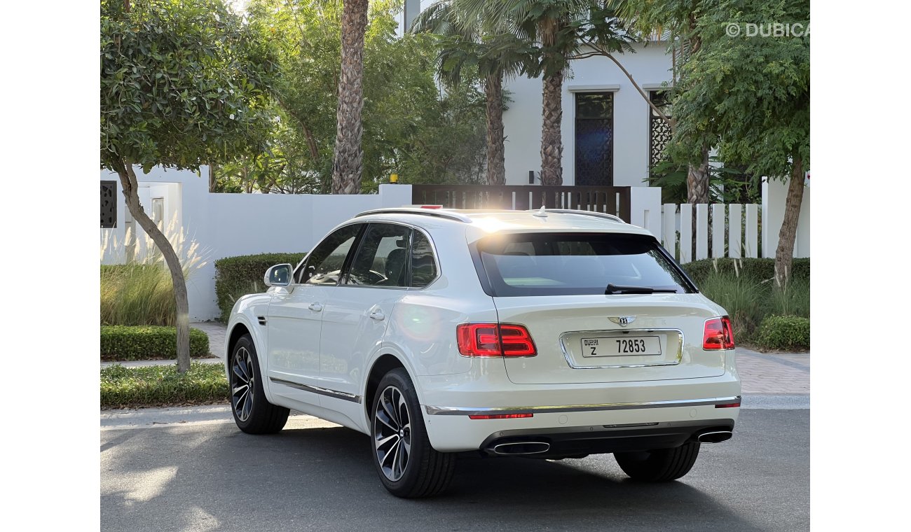 Bentley Bentayga FULLY LOADED W12 EXTREMELY LOW MILEAGE