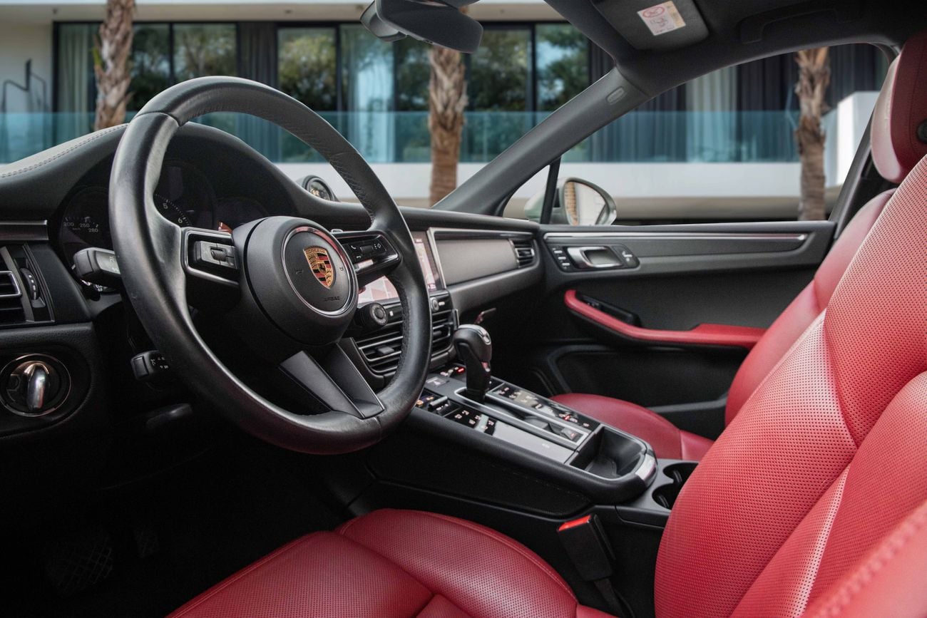 Porsche Macan STANDARD | 4,505 P.M | 0% Downpayment | Excellent Condition!