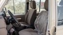 تويوتا لاند كروزر 70 HT VXR 2026 Toyota Land Cruiser LC76 4.0L AT Petrol (Mid Option) Beige