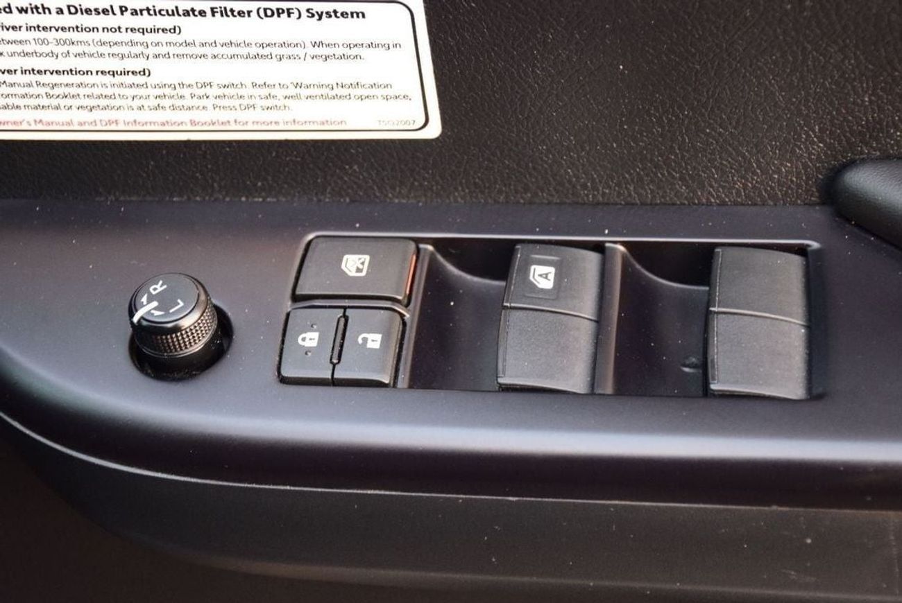 Toyota Hilux 4x4 Diesel 2.8L AWD A/T (Right hand Drive)