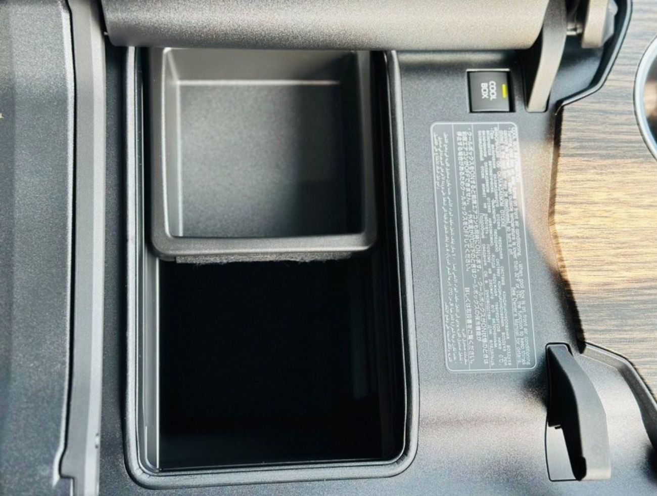 Toyota Land Cruiser Lc 300 sahara top of the range