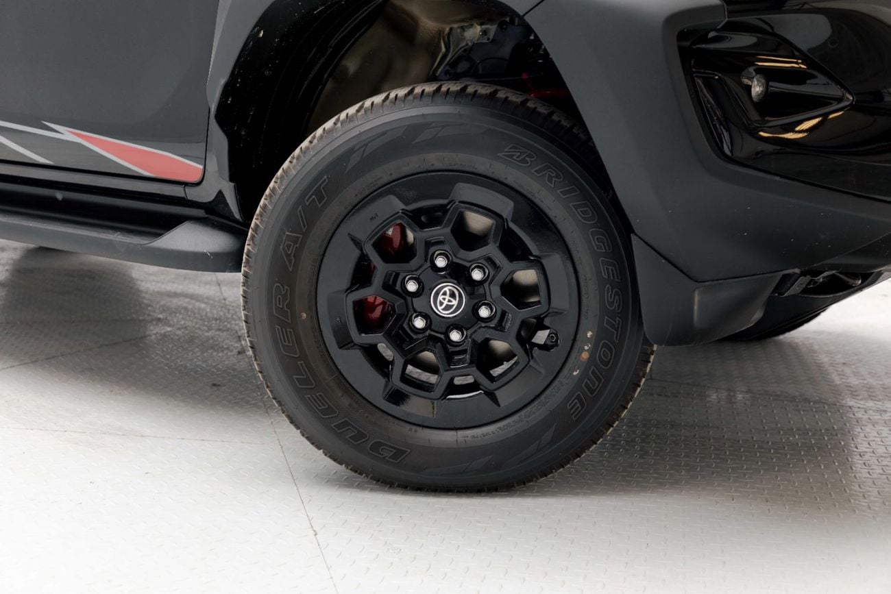 تويوتا هيلوكس GR SPORT 2.8L Diesel - Attitude Black Inside GRS Black | Export Only