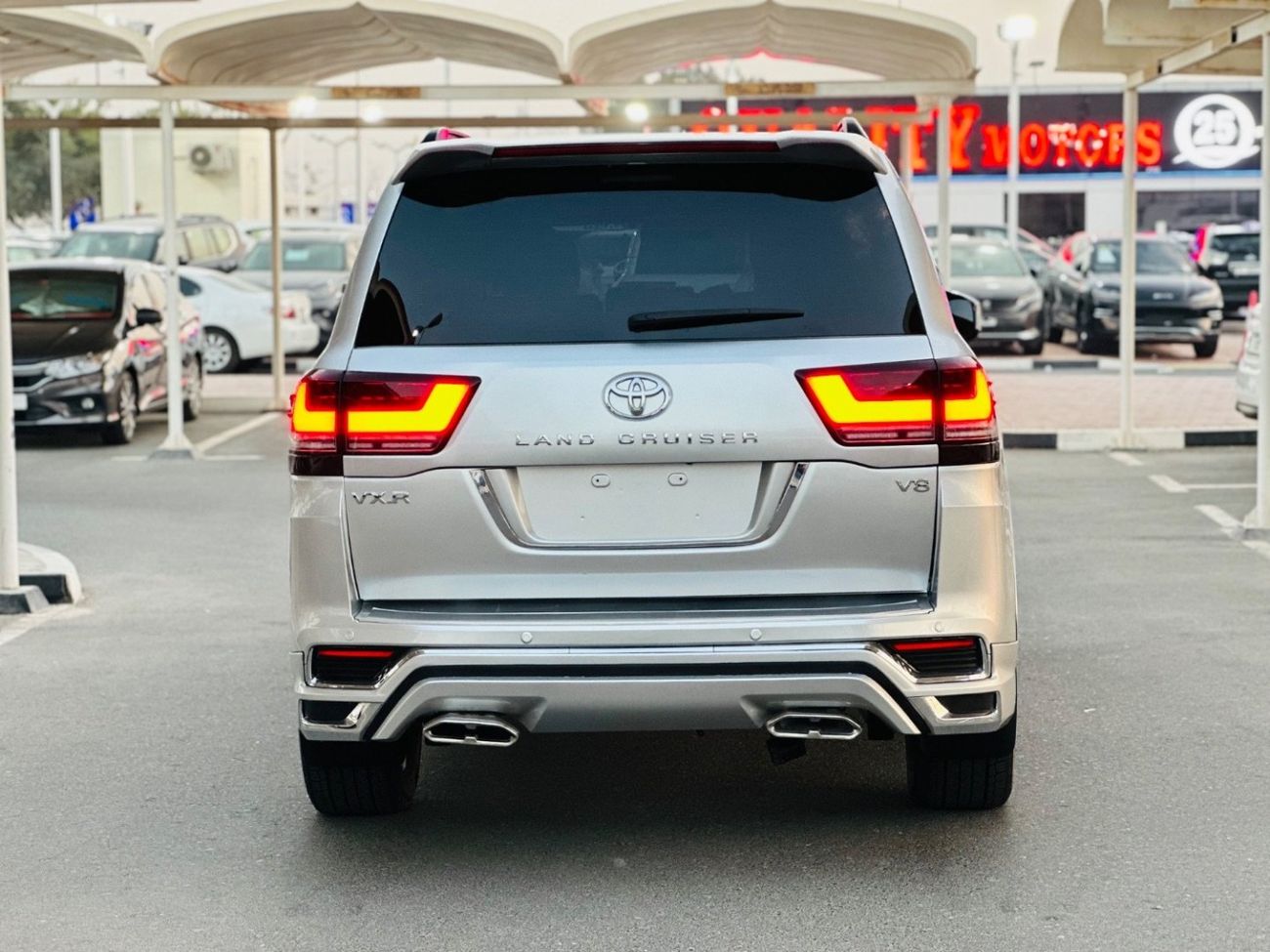 تويوتا لاند كروزر Toyota Landcruiser VXR 2013 Facelift 2023 RHD Diesel V8