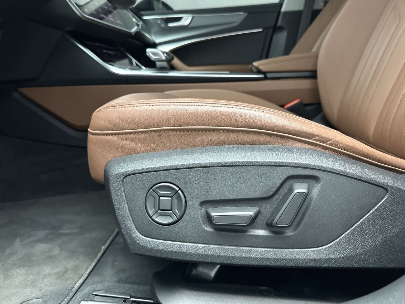 أودي A6 40 TFSI ADVANCED 40 TFSI (190 HP)